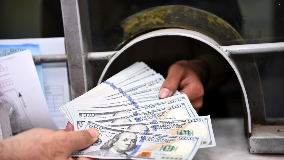 الكشف عن زيادة رواتب النواب الأردنيين