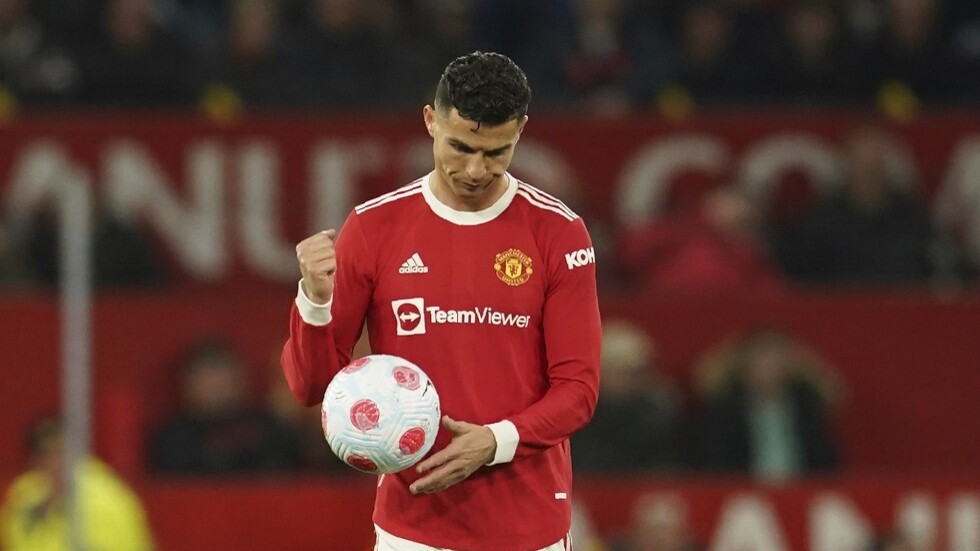 رونالدو يدخل في مشادة مع مدرب مانشستر يونايتد الجديد الهولندي تين هاج