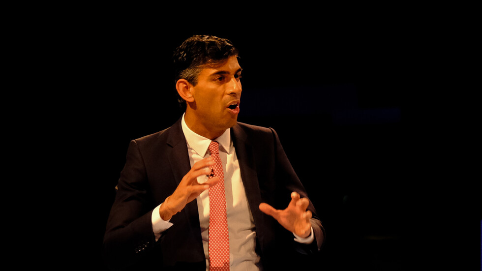 سوناك يتعهد بتشديد العقوبات ضد روسيا في حال انتخابه رئيسا جديدا للحكومة البريطانية