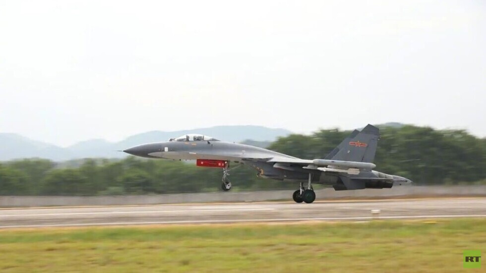 5 صواريخ صينية تسقط في مياه اليابان وطوكيو تحتج