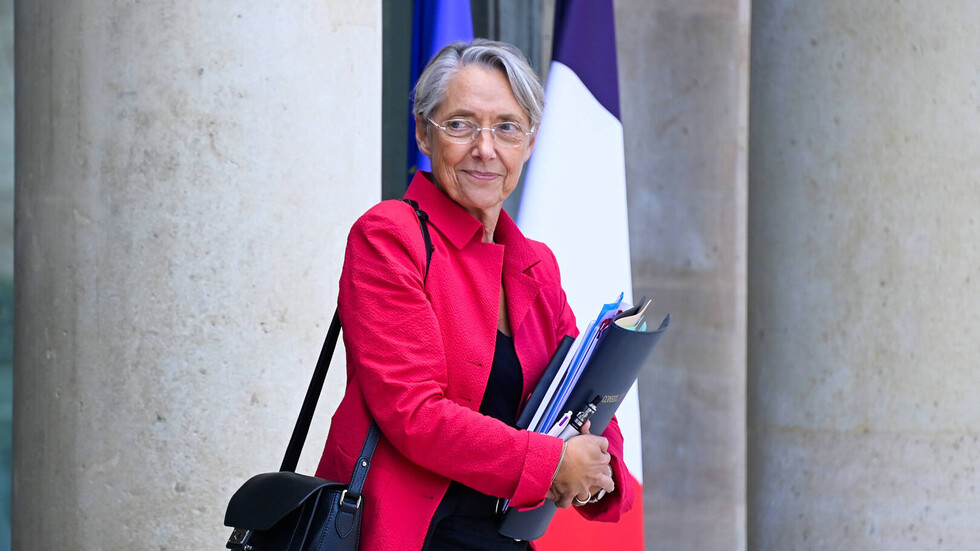 فرنسا تعتزم تعيين سفير للمثلين