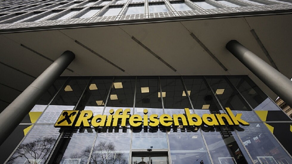 وسائل إعلام: تعزيز الروبل أصبح "صداعا" بالنسبة للمصارف الغربية