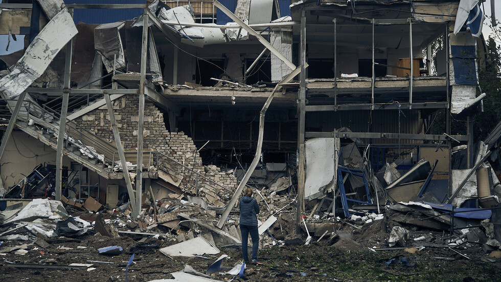 بعد تقرير عن انتهاك الجيش الأوكراني للقانون الإنساني.. مواجهة شرسة بين منظمة العفو الدولية وكييف