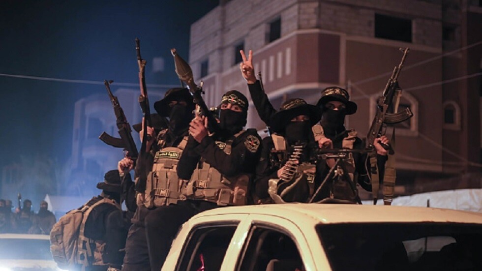 سرايا القدس توجه ضربة كبيرة لأسدود وعسقلان ومستوطنات غلاف غزة برشقة صواريخ بعيدة المدى (فيديو)