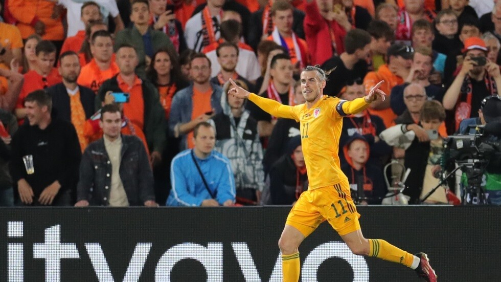 شاهد.. "النفاثة" غاريث بيل يسجل هدفا على طريقة الشهير مع ريال مدريد