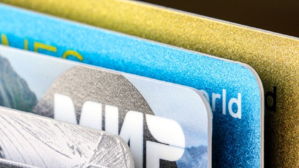 جاكرتا تبحث مع موسكو مسألة إدخال نظام الدفع الروسي "مير" إلى إندونيسيا