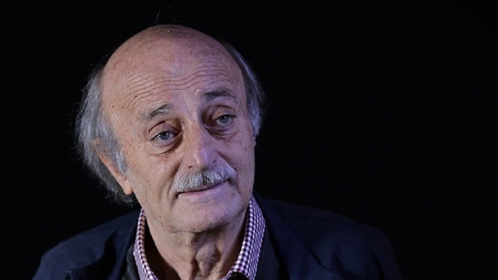 لبنان.. جنبلاط يلتقي وفدا من حزب الله في بيروت (فيديو)