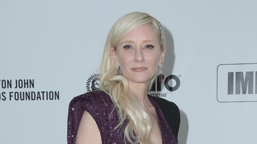 وفاة الممثلة العالمية آن هيشي سريريا وقرار سحبها من أجهزة دعم الحياة