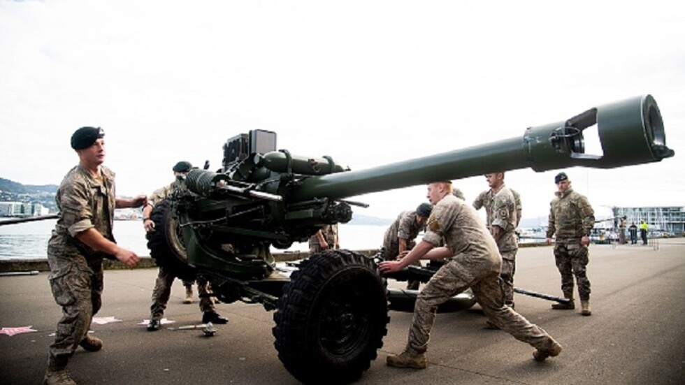 نيوزيلندا تعتزم تدريب أفراد الجيش الأوكراني في بريطانيا