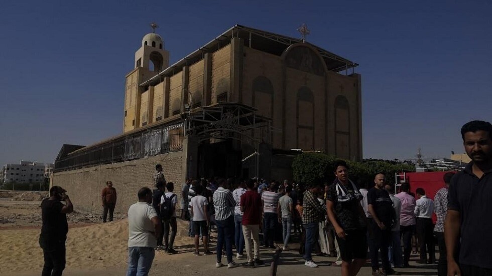 الكنيسة القبطية الأرثوذكسية في مصر: محتوى كنيسة الأنبا بيشوي بالمنيا تدمر بالكامل