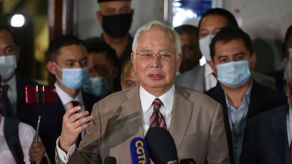 المحكمة العليا في ماليزيا تعيد محاكمة نجيب رزاق