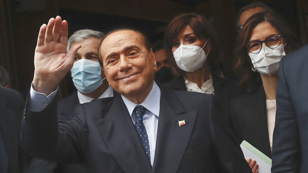 برلسكوني يحث على التخلي عن الغاز الروسي