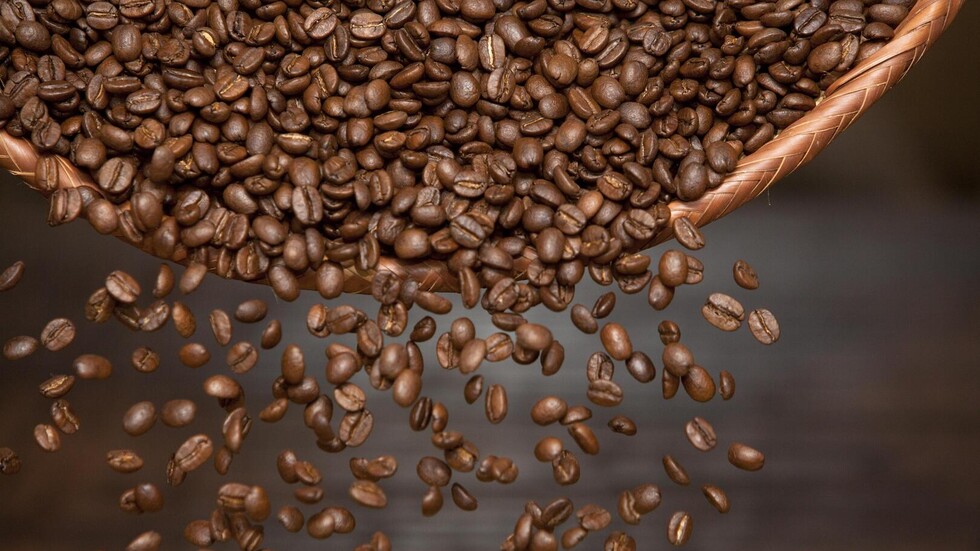 "وول ستريت جورنال" تحذر من ارتفاع أسعار البن