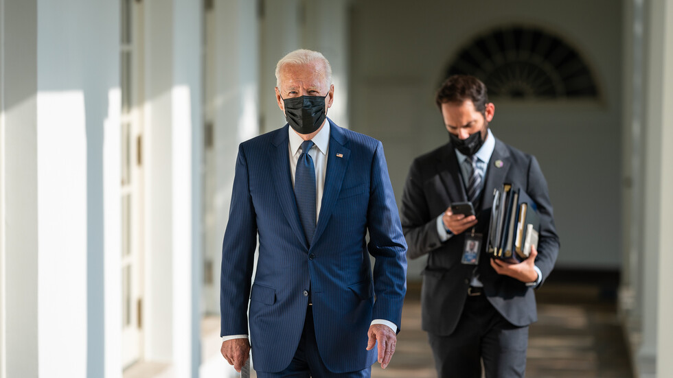 مساعد بايدن الشخصي يستقيل من منصبه