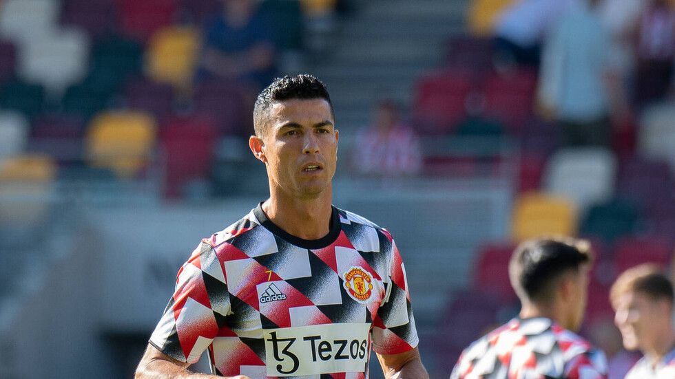 رونالدو يوجه رسالة لجمهوره أثناء سحب قرعة دوري الأبطال (صورة)