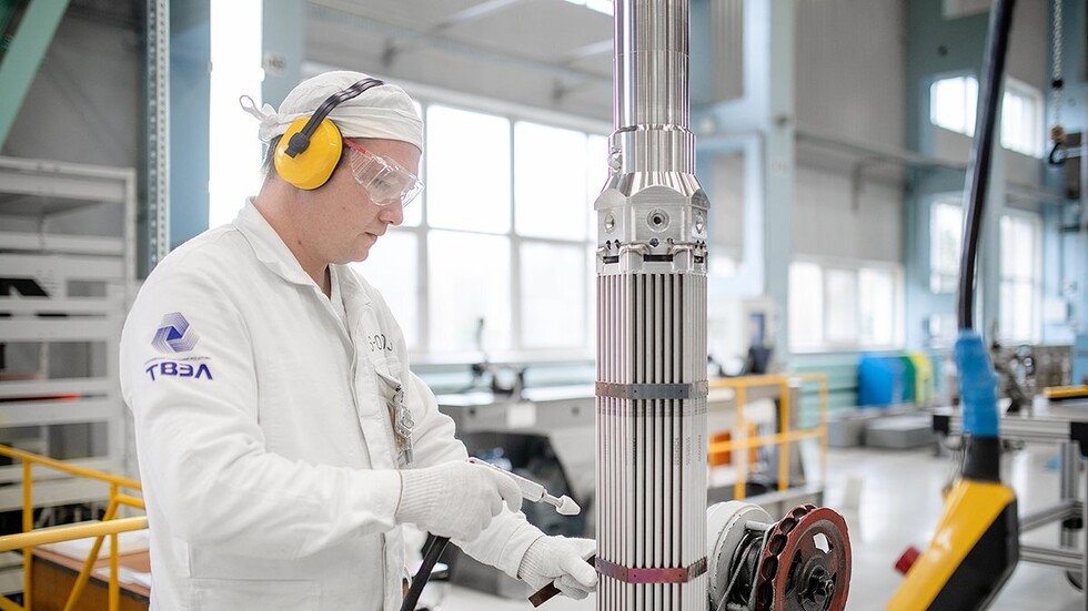 بتقنية روسية.. هنغاريا تمنح الترخيص لبناء وحدتي طاقة في محطة نووية