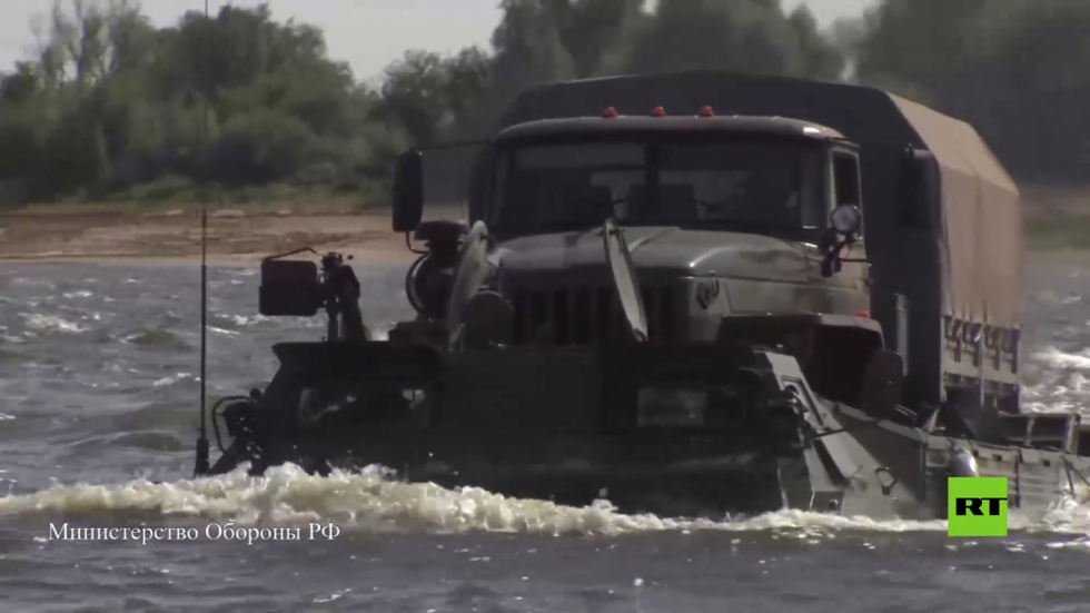 بالفيديو.. الفريق الروسي يفوز في مسابقة "المياه المفتوحة" ضمن الألعاب العسكرية الدولية