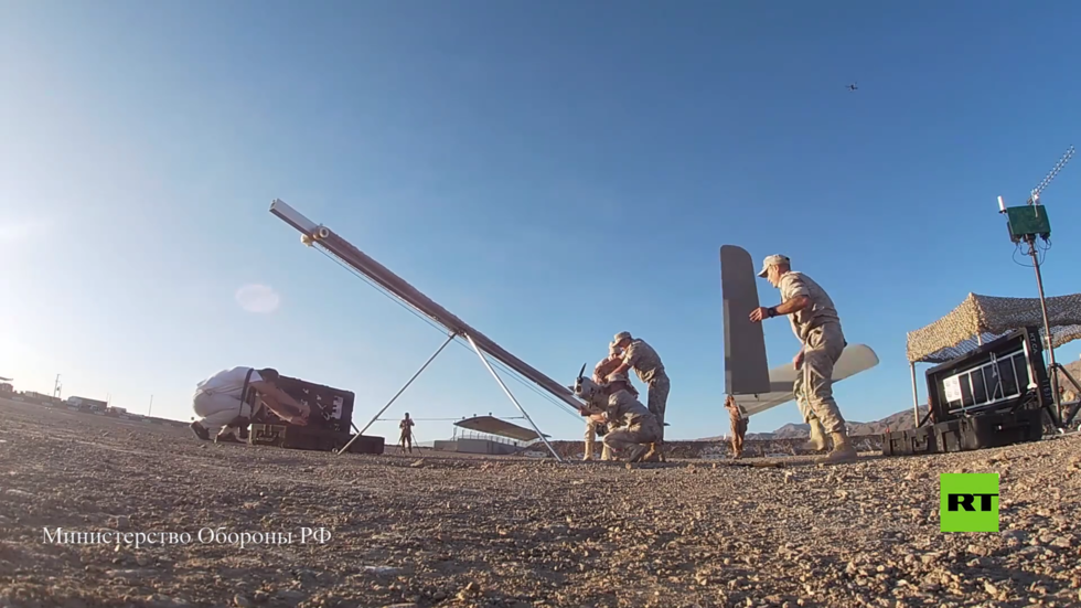 بالفيديو.. الفريق الروسي يحتل المركز الأول بـ "صيد المسيّرات" في إيران