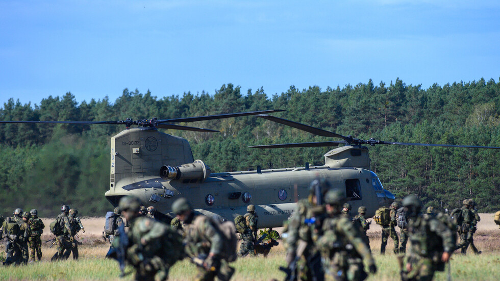 هولندا تعلن إصابة 3 من الكوماندوز المشاركين بتدريبات في الولايات المتحدة بإطلاق نار أمام فندقهم
