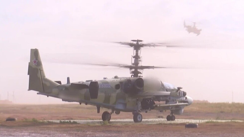 الدفاع الروسية تنشر لقطات لعمل مروحيات