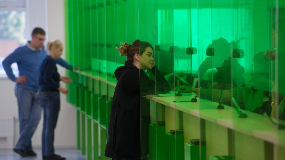 خبراء يكشفون قائمة الدول التي تعرضت لعقوبات التأشيرة الخفية من جانب الاتحاد الأوروبي