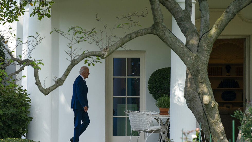 بايدن يقدم أوراق ترشحه لولاية جديدة في انتخابات 2024