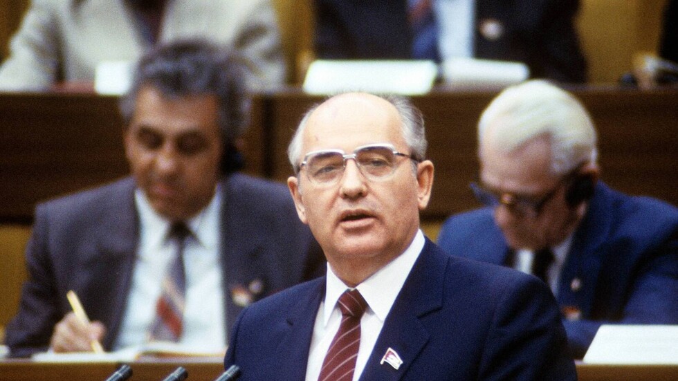 تعليقات البرلمانيين على دور ميخائيل غورباتشوف في التاريخ الروسي