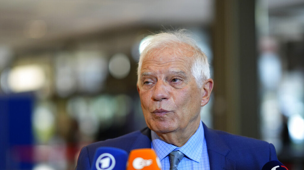 بوريل: سنسعى لنزع شامل للسلاح حول محطة زابوروجيه الذرية