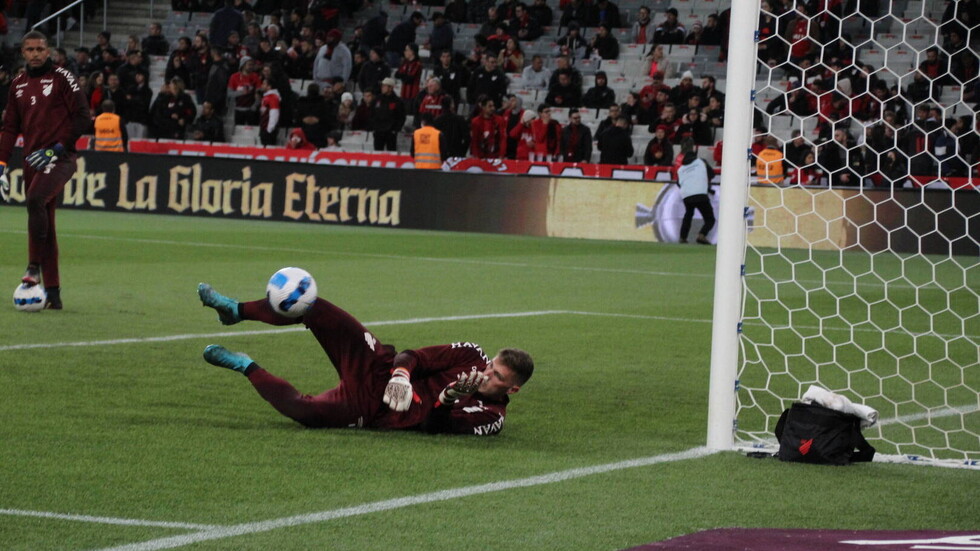 بالميراس حامل اللقب يتعثر في ذهاب نصف نهائي كوبا ليبرتادوريس