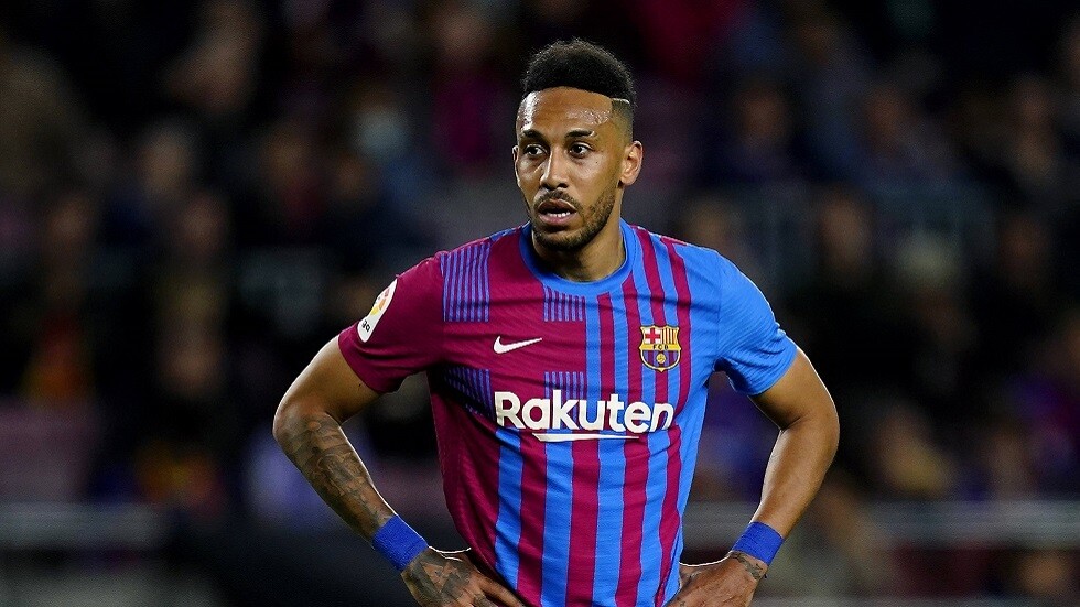 إصابة نتيجة السطو.. حالة أوباميانغ قد تؤدي إلى انهيار مفاوضاته مع تشيلسي