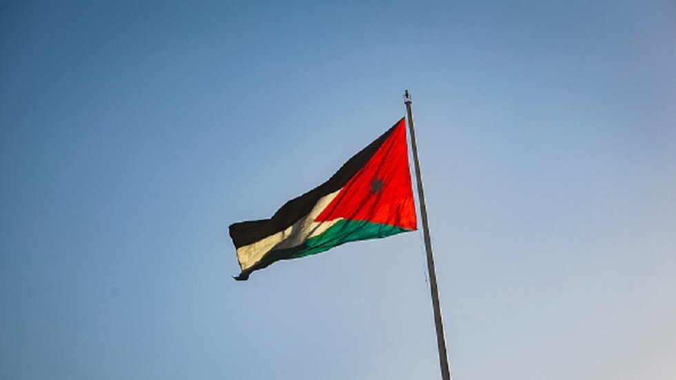 الجيش الأردني: سقوط مقاتلة أثناء قيامها برحلة تدريبية ونجاة الطيار