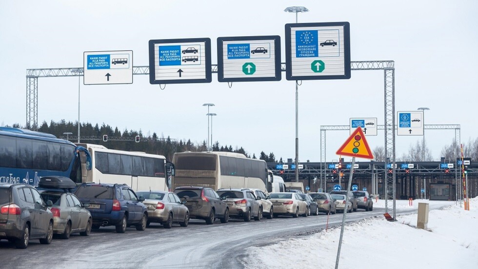 الجمارك الفنلندية تصادر اليورو من المواطنين الروس المغادرين