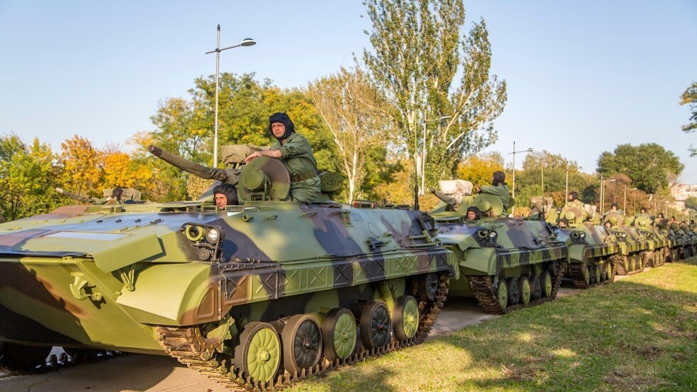 صربيا تجري مناورات في المنطقة الأمنية المحاذية لكوسوفو