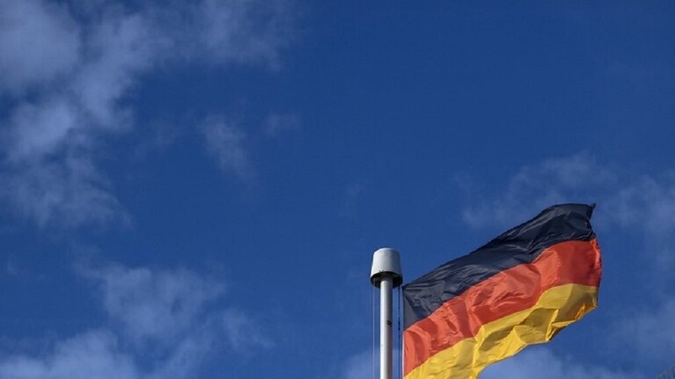 برلين: لا توجد قرارات في الاتحاد الأوروبي بوقف إصدار تأشيرات شنغن للروس