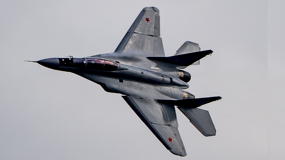 الدفاع الروسية: القوات الجوية تقصف فيلقا 