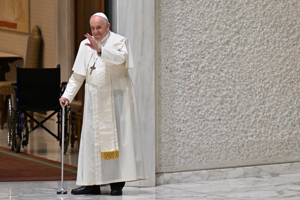 البابا فرنسيس يأمل في ولادة جديدة للبنان