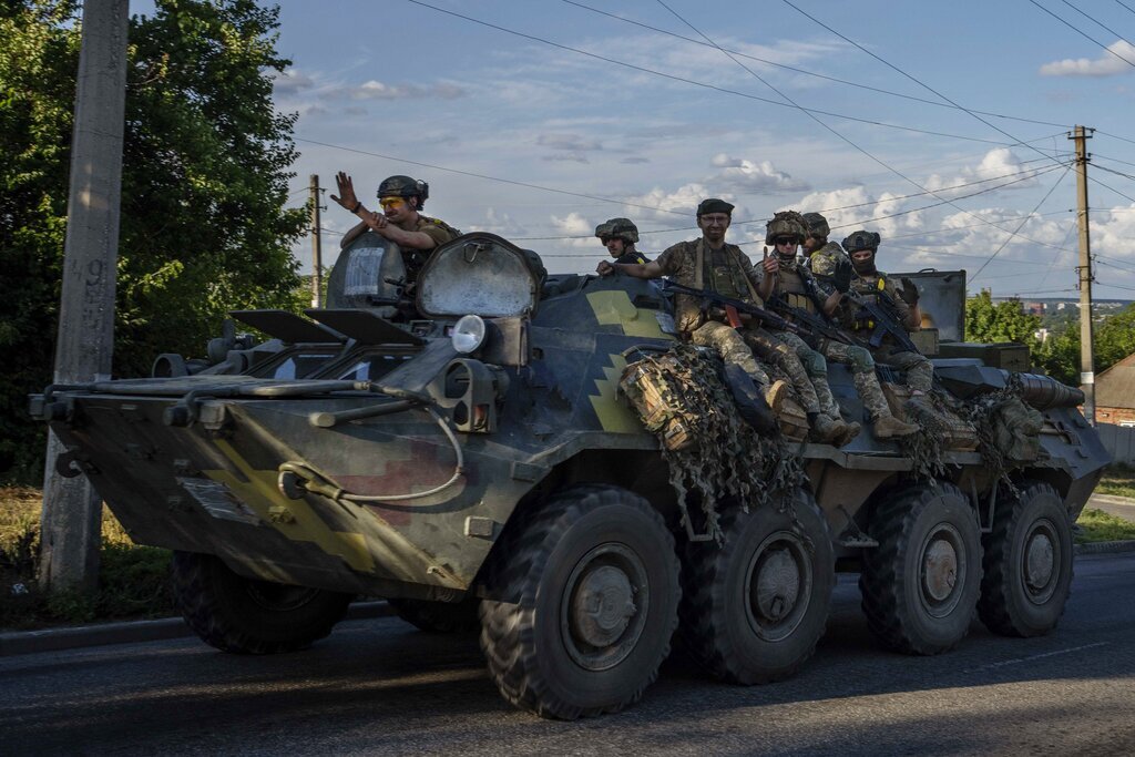 القوات الأوكرانية تقصف دونيتسك بصواريخ 