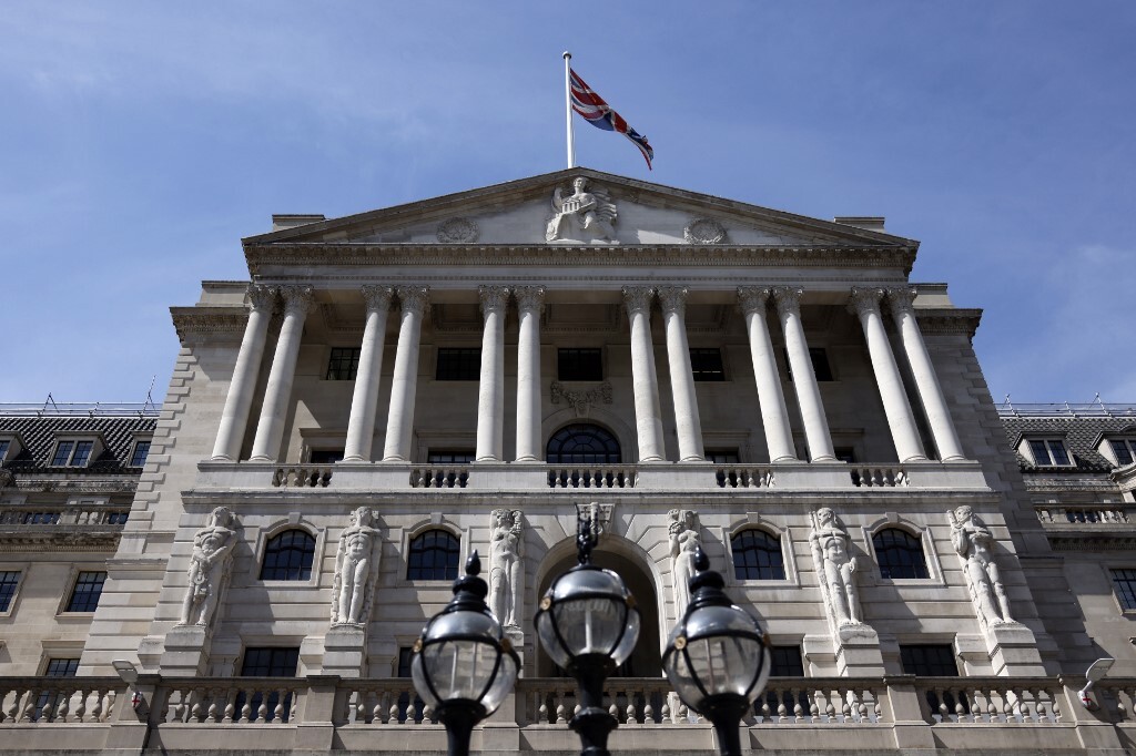 بنك إنجلترا قد يرفع أسعار الفائدة إلى أعلى مستوى منذ 1995