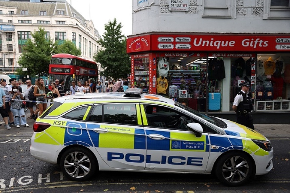بريطانيا.. مقتل رجل طعنا في أكثر شوارع لندن ازدحاما (فيديو)