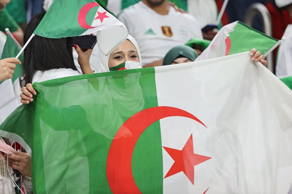 الجزائر.. مطالبات بإقالة رئيس الاتحاد العالمي لعلماء المسلمين