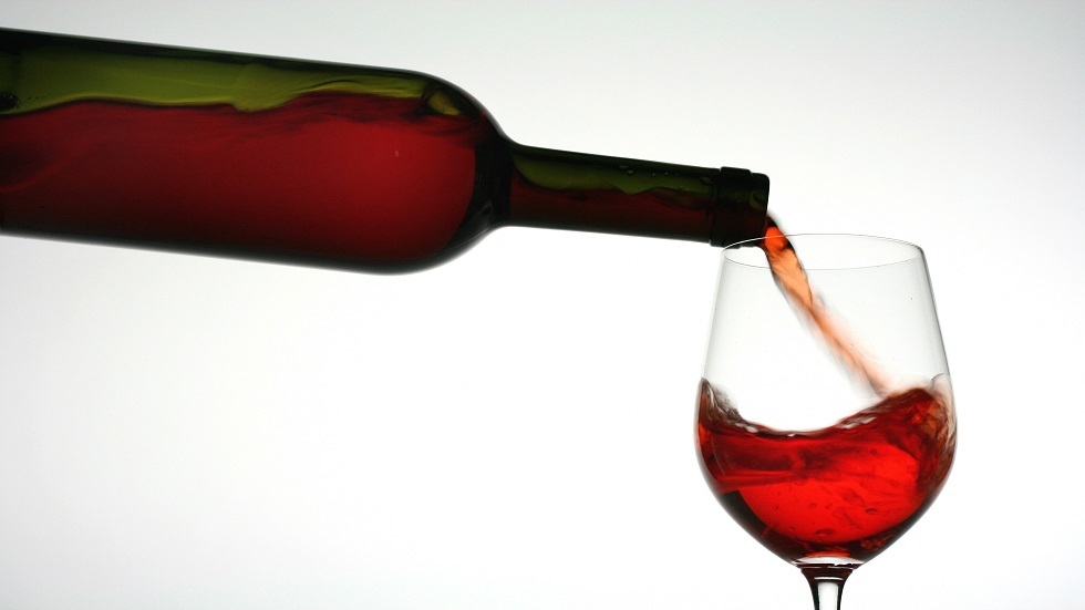 طبيب روسي يوضح تأثير الكحول في الكلى