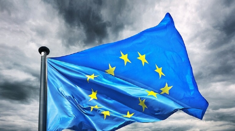 الاتحاد الأوروبي يبحث مسألة منح تأشيرة 