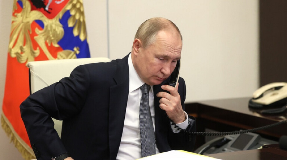 بوتين يبلغ ماكرون عن عقبات تعترض الصادرات الروسية