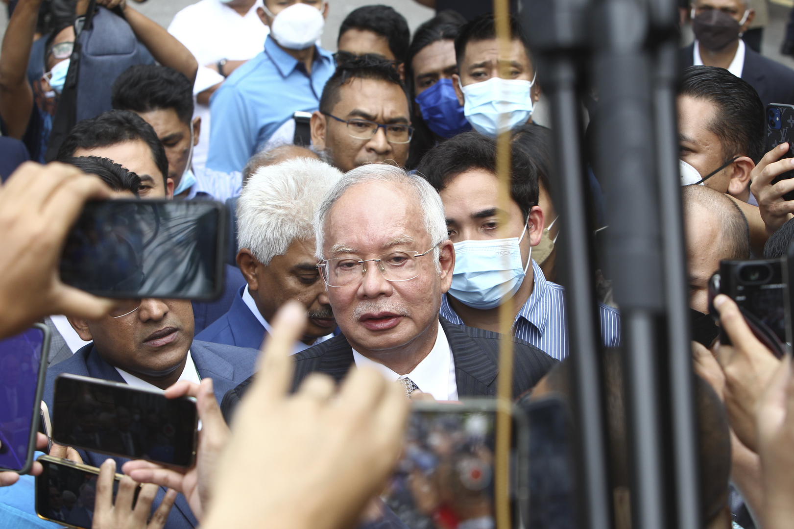 ماليزيا.. السجن 12 عاما بحق رئيس الوزراء السابق نجيب رزاق