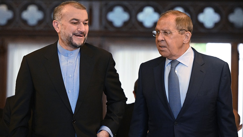 لافروف: روسيا وإيران ستواصلان التعاون دون إملاءات غربية