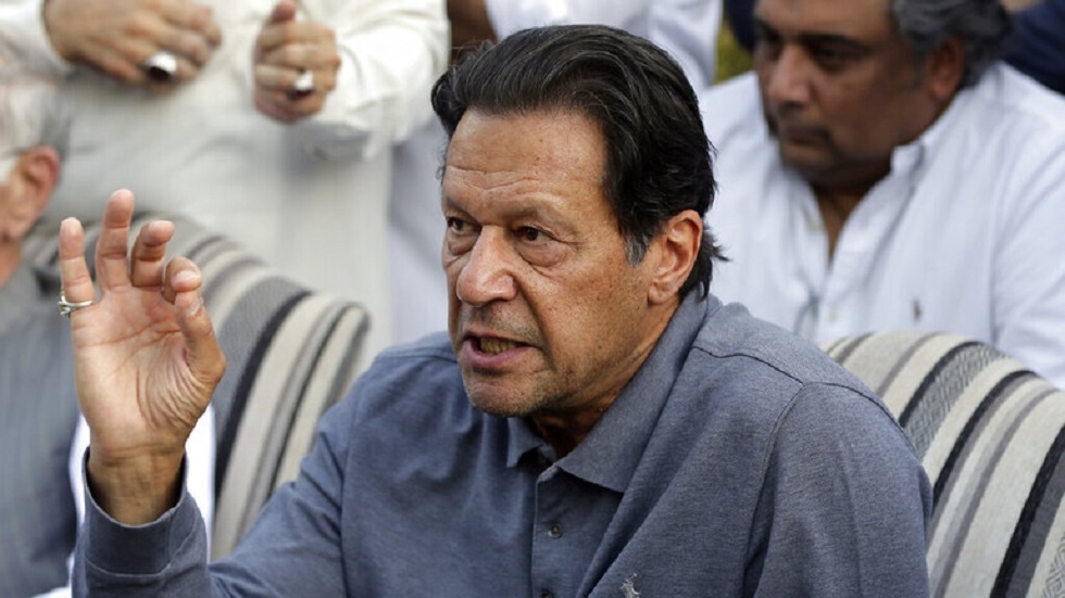 محاكمة رئيس وزراء باكستان السابق بتهم ازدراء قاضية