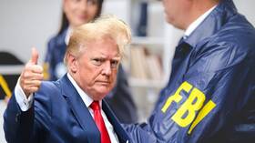 نجل ترامب: سنعرض شرائط مراقبة اقتحام الـFBI منزل والدي في الوقت المناسب (فيديو)