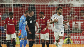 شاهد.. صلاح يشتبك مع نجم مانشستر يونايتد