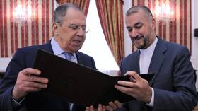 الخارجية الإيرانية تعرض المساعدة في تأمين محطة الطاقة النووية في زابوروجيه
