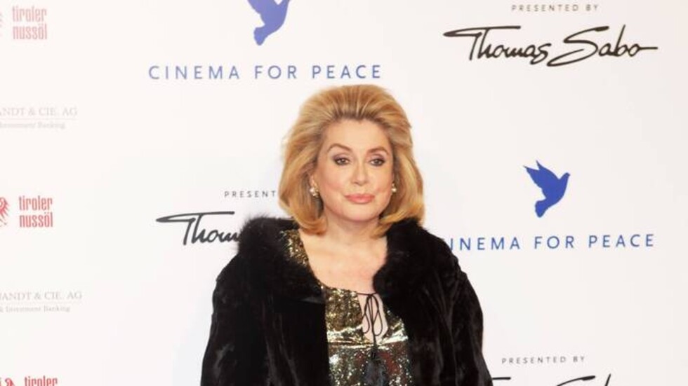 البندقية تمنح كاثرين دونوف جائزة الأسد الذهبي